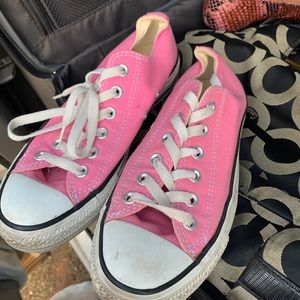 Pink converse